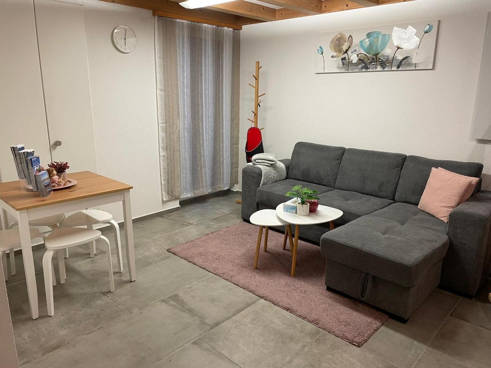 Wohnung Am Postweg Netstal Bagian luar foto